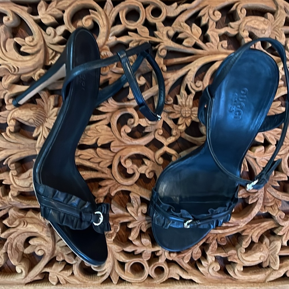 Gucci Heel The Sabrina Black Stiletto Sandal Strappy Ruffles Tom Ford Era 8.5 B